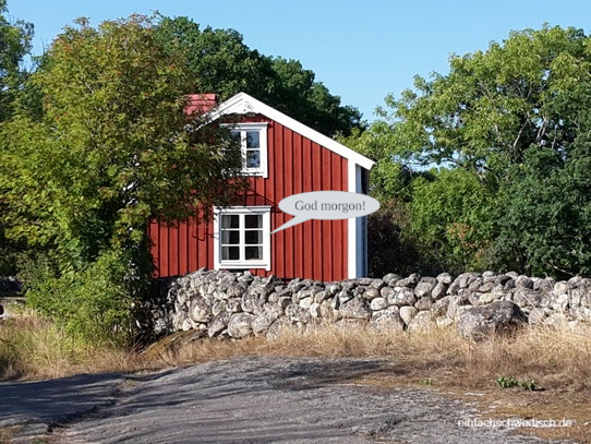Rotes Haus in Schweden. Einfach Schwedisch lernen online. Gruppen und maßgeschneidert nach deinem Bedarf.