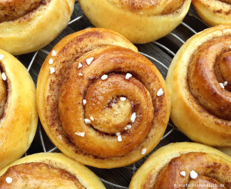 Kanelbullar – schwedische Zimtschnecken in verschiedenen Formen: die ausführliche Anleitung